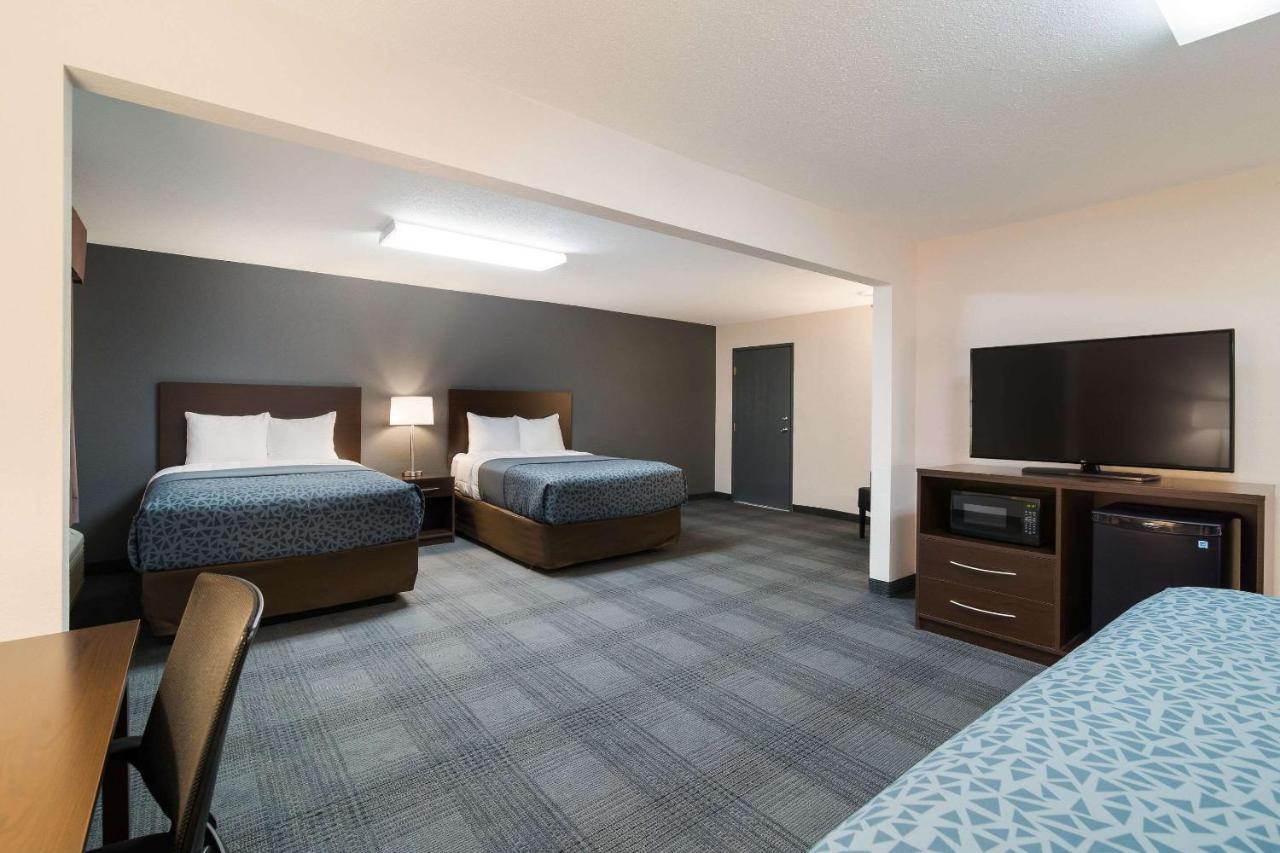 Econo Lodge Williston Exteriör bild